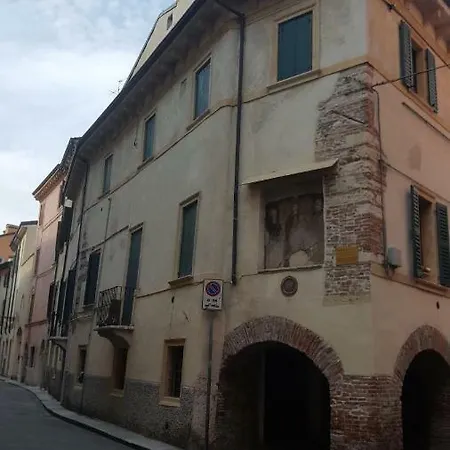 Apartment La Casa Sui Portici *