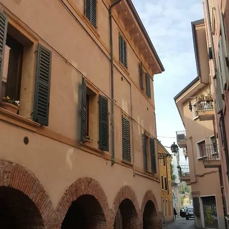 La Casa Sui Portici